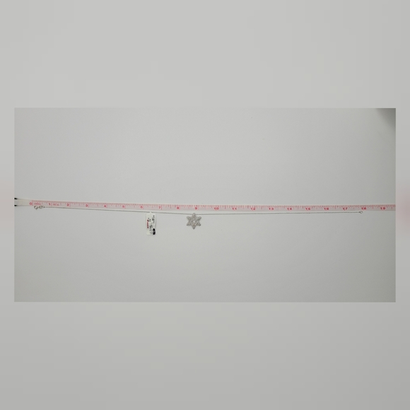 Sterling Silver 1/10 CT TW Diamond Snowflake Pendant Necklace - Picture 3 of 3